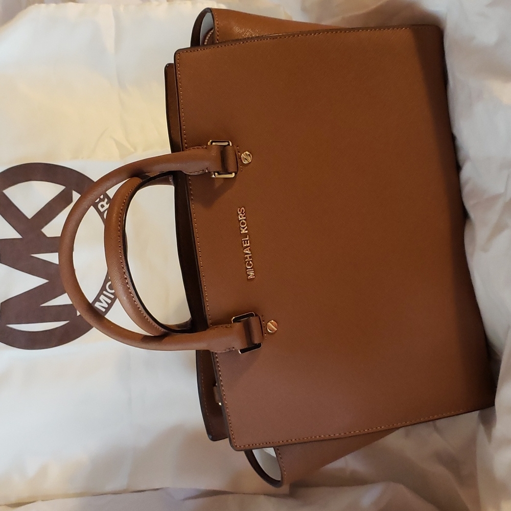 NWOT MK Selma Satchel